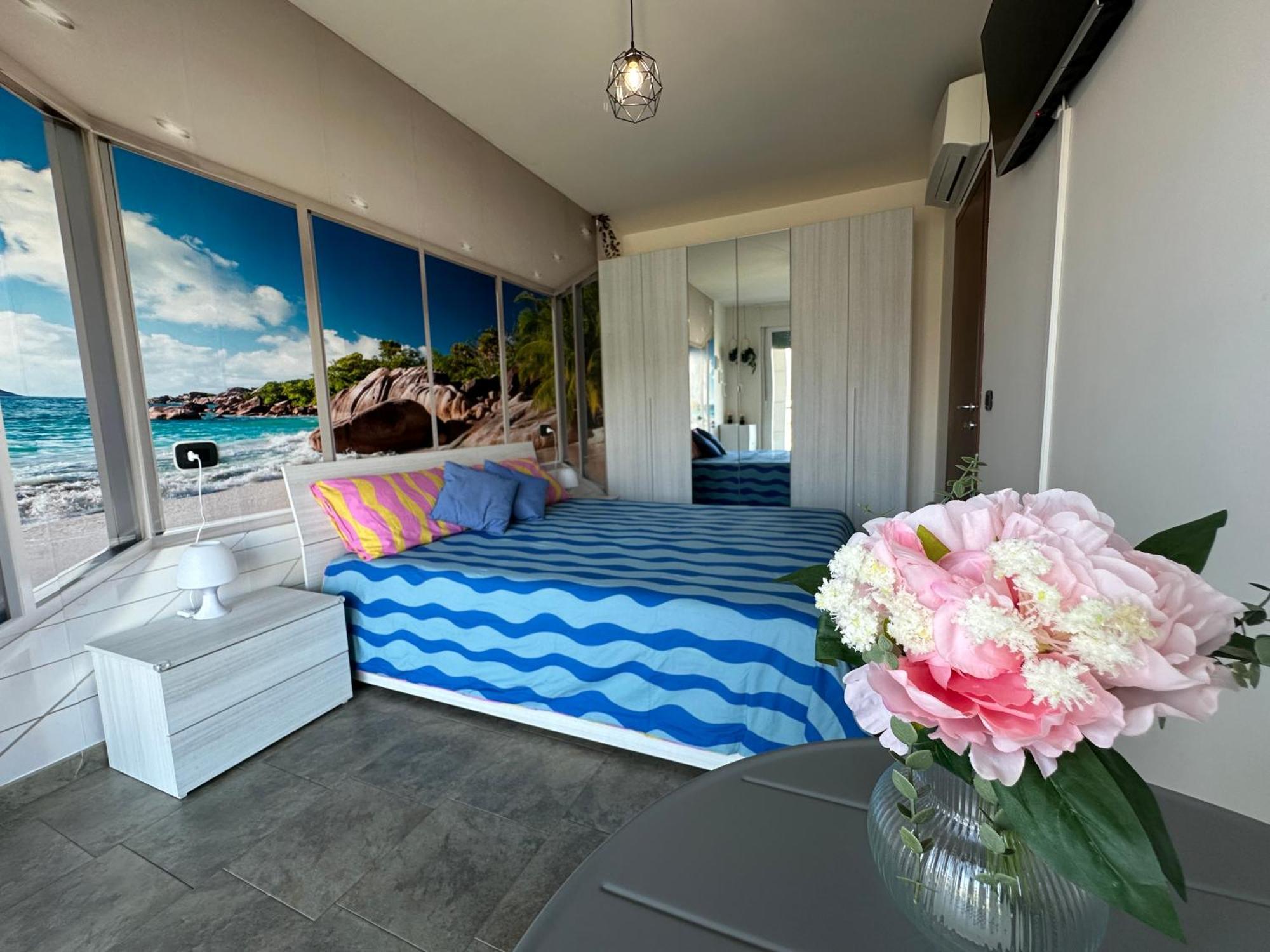 Il Gabbiano Savona "Luxury House" - Wifi, Parking, Shopping Center Apartment Exterior photo